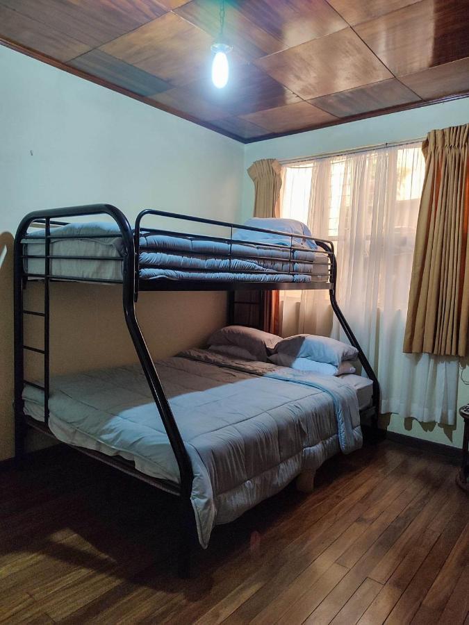 The Cozy Cactus House B&B Cartago Centro English Spoken Exteriör bild
